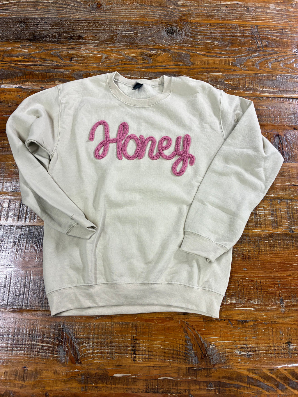 Customized Honey Yarn Embroidered Sweatshirt