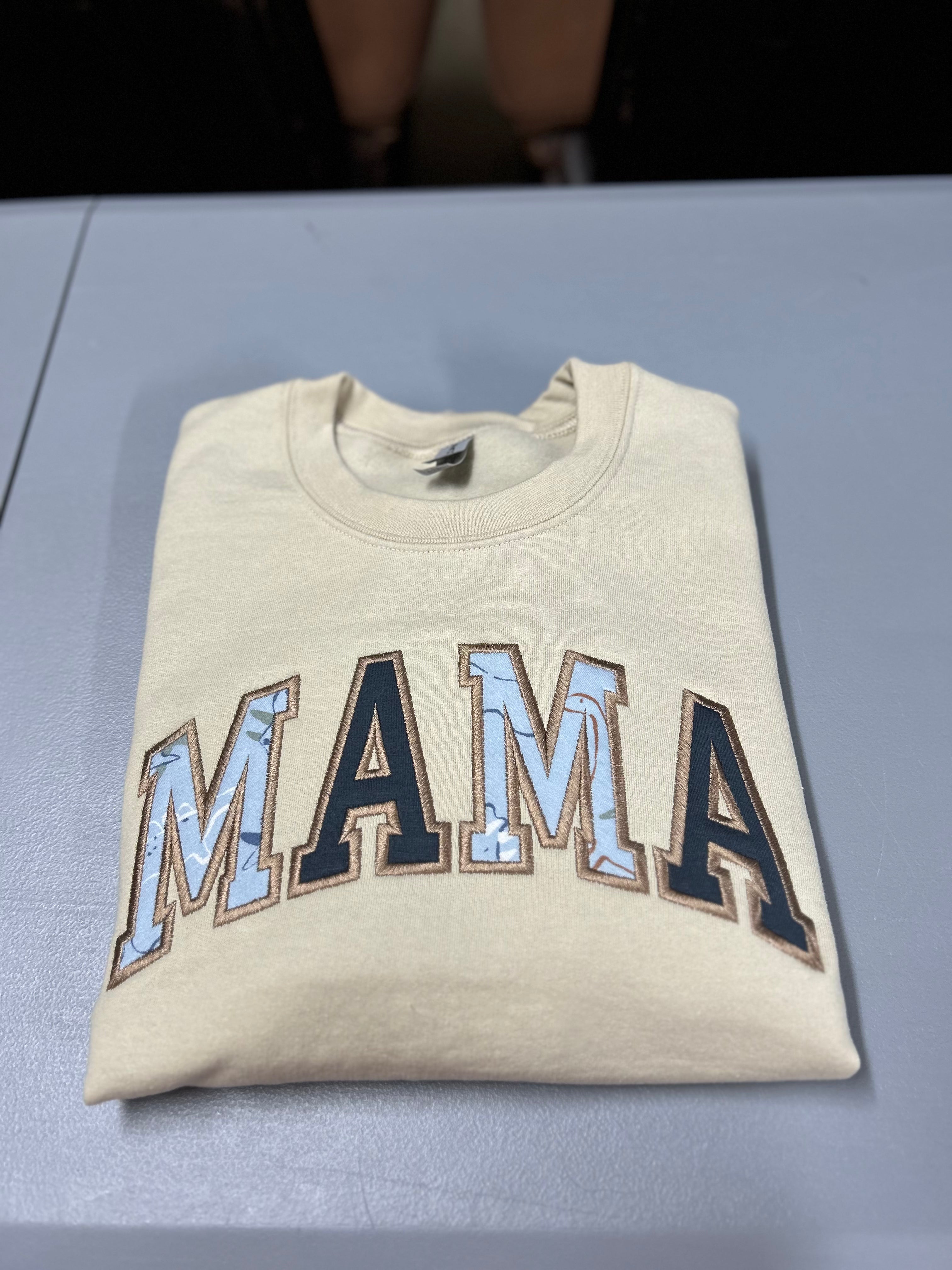 Customized Keepsake Mama/Mom/Dad or grandmother name Sweatshirt